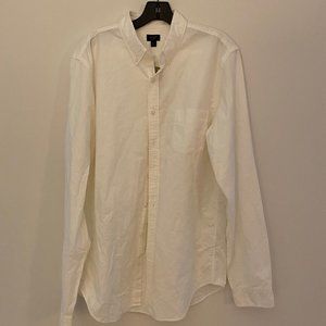 Men's white oxford shirt